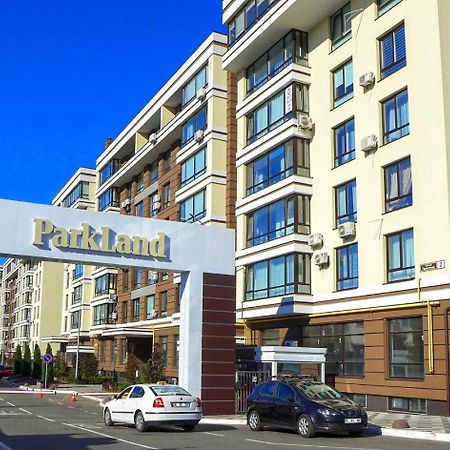 Flatservice Затишні Та Просторі Апартаменти В Жк Parklend Kiev Eksteriør bilde